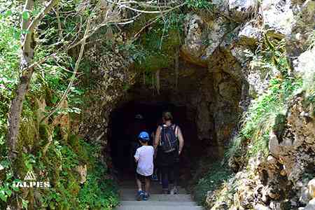 Grotte du Cerdon, Ain