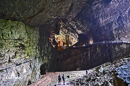 Carte Grottes du Cerdon