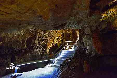 Grottes du Cerdon, Ain