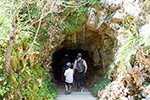 Entrée de la Grotte du Cerdon, Ain