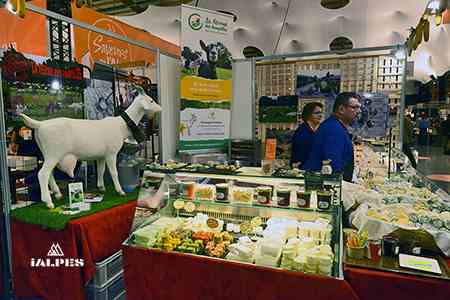 Ain-expo stand fromage ferme des Pampilles