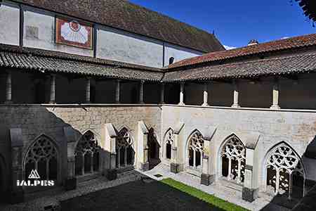 Cloitre de l'Abbaye d'Ambronay